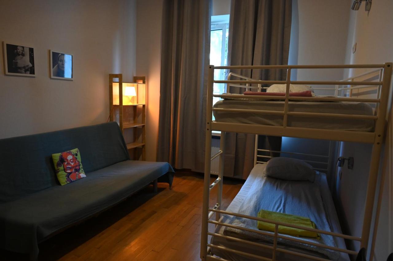 Pepe Hostel Варшава Экстерьер фото